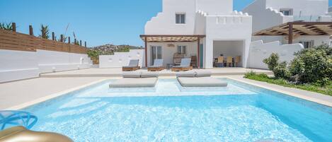 Luxury-Villa, eigener Pool | Terrasse/Patio