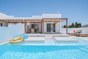 Villa, piscine privée | Restauration dans la chambre