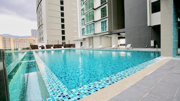 Piscine extérieure