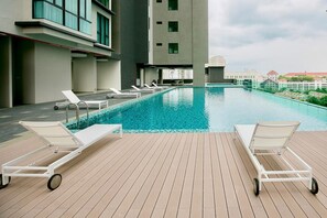 Sundeck - Jazz Service Suites by Sanguine (George Town)