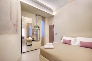 Luxury Double or Twin Room | Premium bedding, memory foam beds, individually decorated