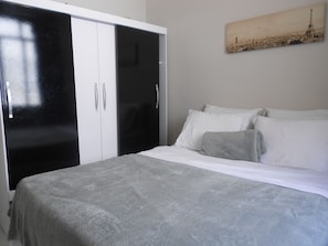 Apartemen (1 Bedroom) | 1 kamar tidur, Wi-Fi, dan seprai linen