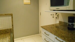 Apartemen (1 Bedroom) | Dapur pribadi