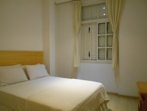 Apartment (1 Bedroom) | 1 bedroom, WiFi, bed sheets - Gohouse - South Beach 710 (Rio de Janeiro)