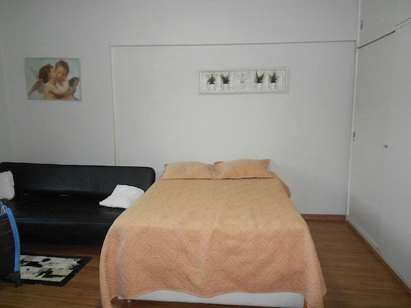 Apartment (1 Bedroom)