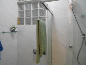 Căn hộ (2 Bedrooms) | Phòng tắm