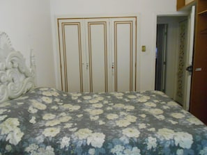 Appartement (2 Bedrooms) | 2 chambres, Wi-Fi, literie fournie