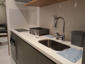 Apartamento (2 Bedrooms) | Cozinha privada | Geladeira, micro-ondas, cooktop, liquidificador