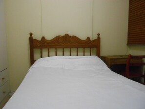 Apartment (1 Bedroom) | 1 bedroom, bed sheets