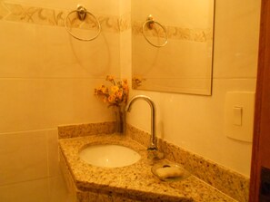 อพาร์ทเมนท์ (2 Bedrooms) | ห้องน้ำ