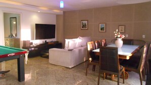 Room - Gohouse - Brasiliense COB (Rio de Janeiro)