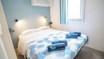 Mobile Premium-Unterkunft, 3 Schlafzimmer | 3 Schlafzimmer, Babybetten