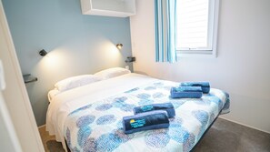 特級流動式房屋, 3 間臥室 | 3 間睡房、嬰兒床 (收費)