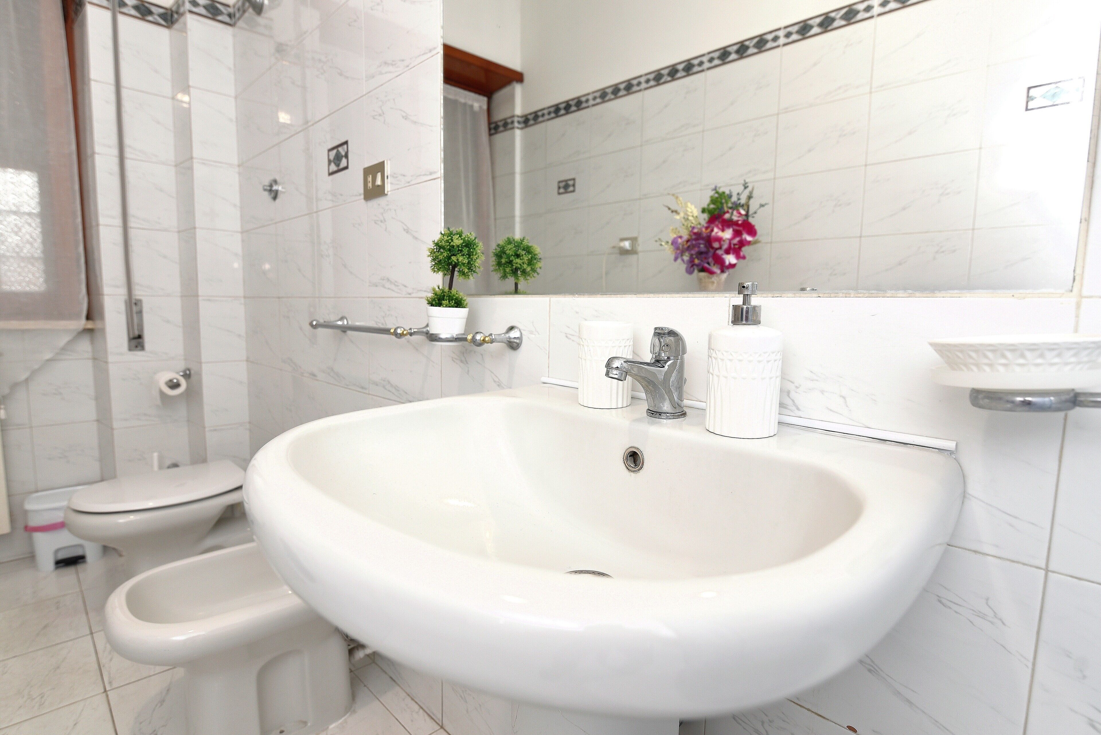 Free toiletries, hair dryer, bidet, towels