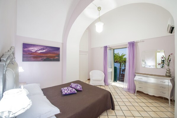 4 chambres, coffres-forts dans les chambres, Wi-Fi