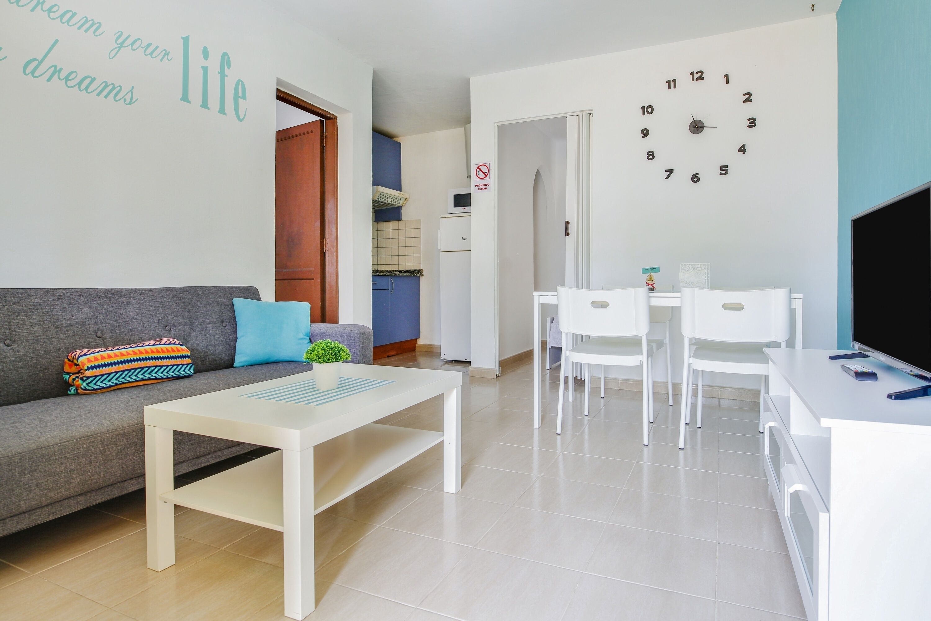 Charming Bungalow in Costa Calma Close to Beach with Patio & Wi-Fi; Parking Available