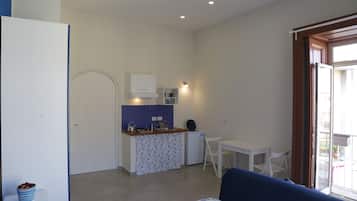Studio, balcon, vue mer