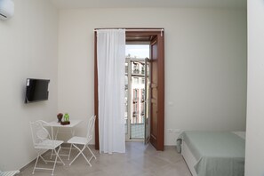 Standard Triple Room, Sea View