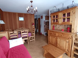 Interior - Cozy apartment in Montgenèvre - Close to slopes - South-facing terrace (Montgenèvre)