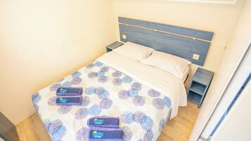 Standard Mobile Home, 2 Bedrooms | 2 bedrooms, cribs/infant beds