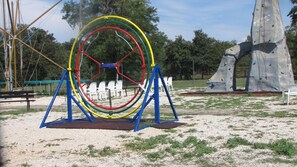 Children’s play area – outdoor