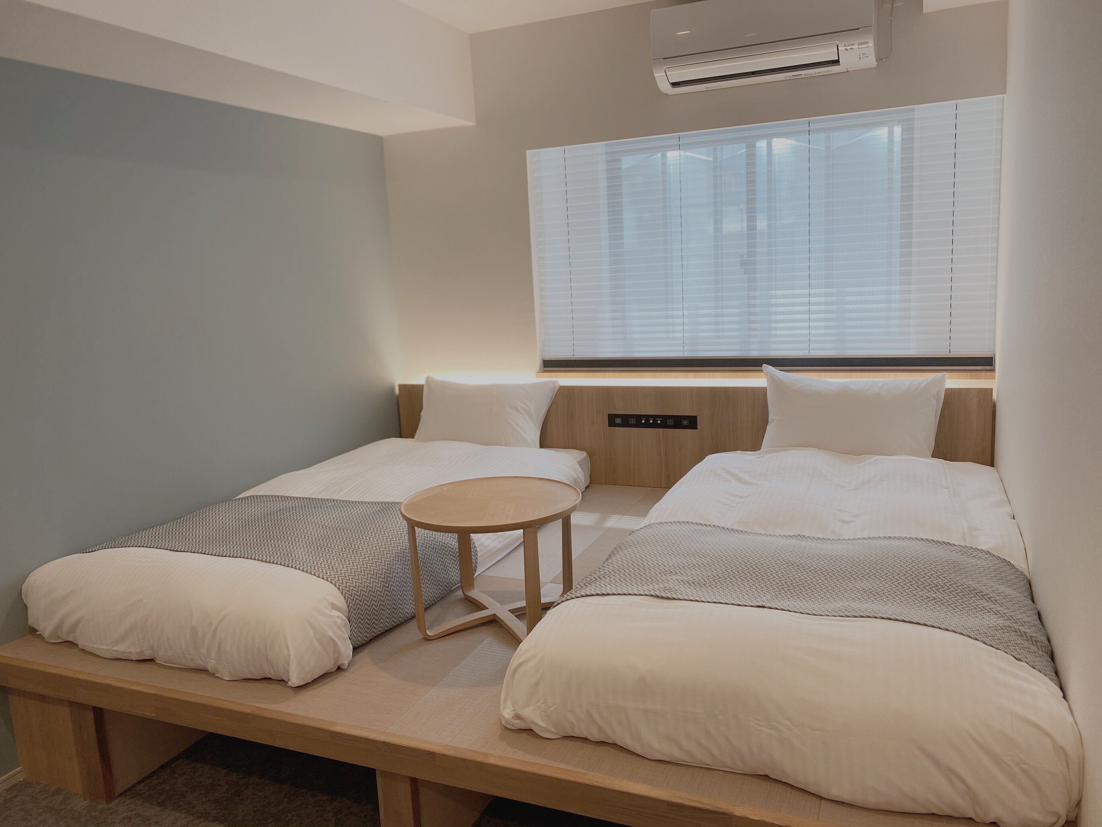 twin room | in-room safe, free wifi, bed sheets