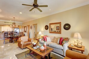 Smart TV, DVD player, stereo - Cabo Getaway: Luxury & Comfort, Steps to Beach - Villa La Estancia 3405 (Cabo San Lucas)