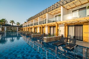 Deluxe Quadruple Room | Balcony view - L Hotel Sarigerme (Ortaca)
