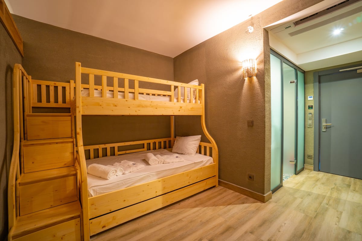 family quadruple room | 1 bedroom, minibar, in-room safe, soundproofing