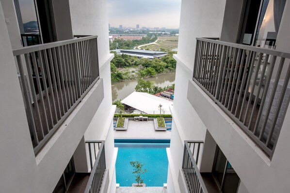 Superior Apartment, 2 Bedrooms | Balcony view - Rex Ollie The Edge Residence (Subang Jaya)