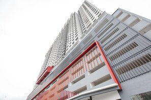 Front of property - Rex Ollie The Edge Residence (Subang Jaya)