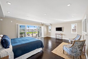 4 bedrooms, free WiFi, bed sheets - 3373H - Hollywood Beach Manor (Oxnard)