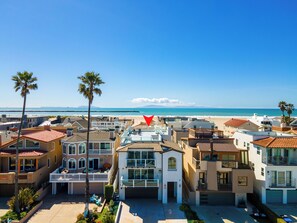 Exterior - 3373H - Hollywood Beach Manor (Oxnard)