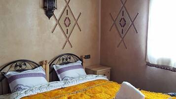 Quadruple Room | Free WiFi, bed sheets