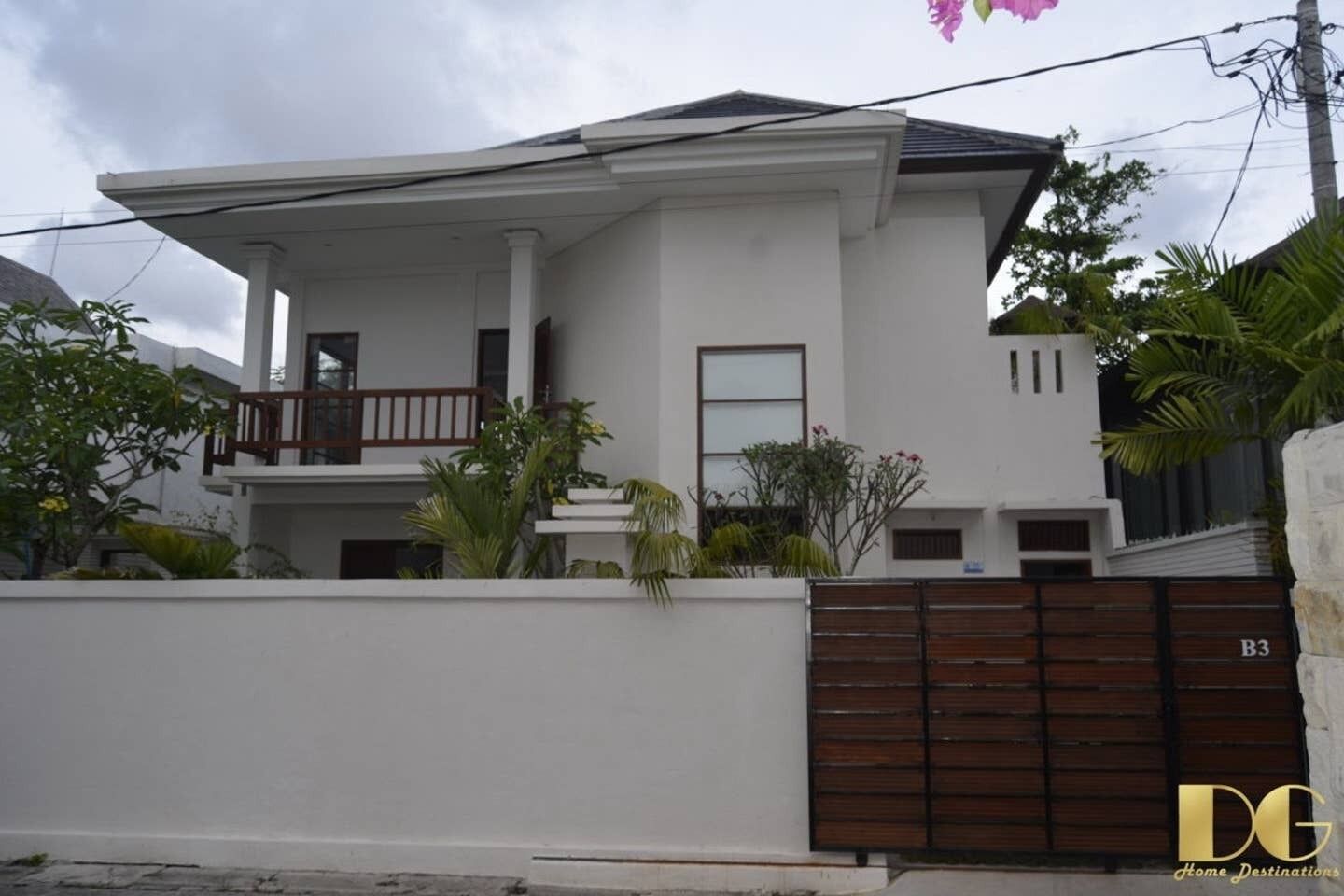 3BR Villa Close To The Beach in Canggu