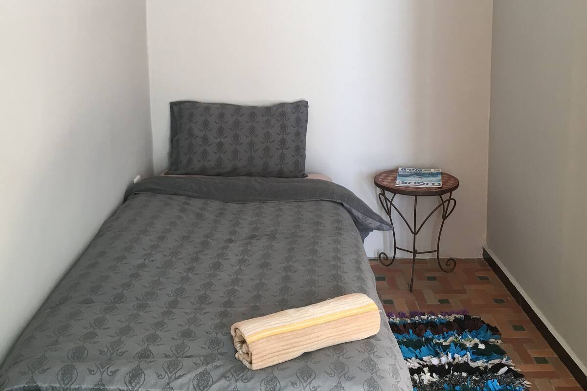 Chambre simple | Accès au Wi-Fi (inclus), literie fournie