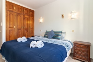 2 bedrooms, free WiFi, bed sheets