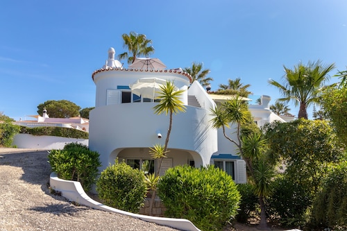 2-Bett-Haus in der Nähe von Golf & 1 km vom Strand entfernt