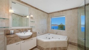 أحواض استحمام