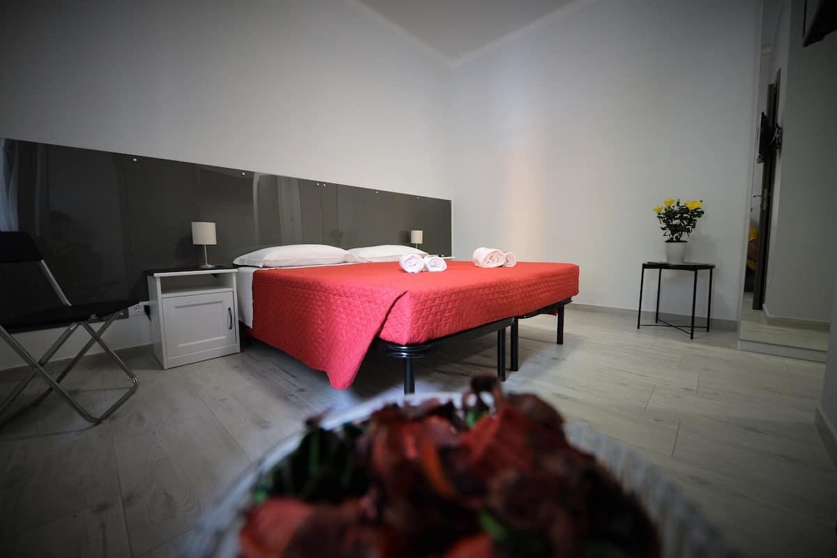 Classic Double Room | Iron/ironing board, free cots/infant beds, rollaway beds, free WiFi