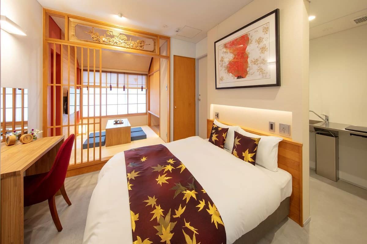 Individually decorated, desk, free WiFi, bed sheets