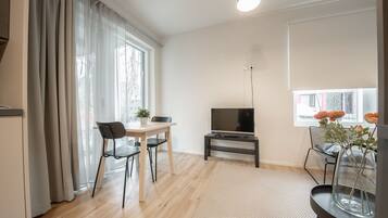 Estudio | Área de sala de estar | Televisión LED