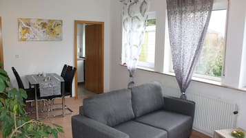 Apartemen (1-Zi-Appartment EG) | Area keluarga | Smart TV