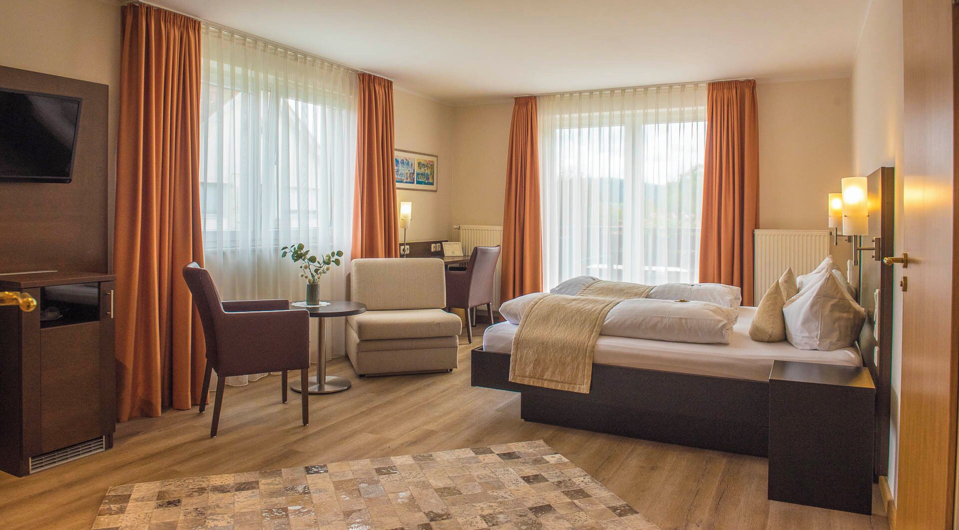 Hypo-allergenic bedding, in-room safe, individually furnished, desk