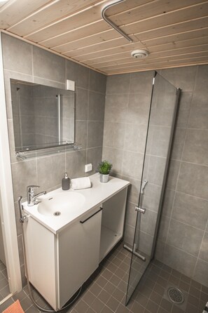 Studio Apartment with Sauna | Bathroom sink - Spot Apartments Helsinki (Helsinki)