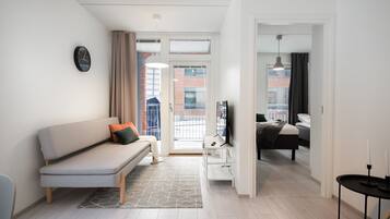 1 bedroom, soundproofing, iron/ironing board, free WiFi