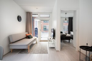 Two Room Apartment | 隔音、熨斗/熨衣板、免费 WiFi、床单