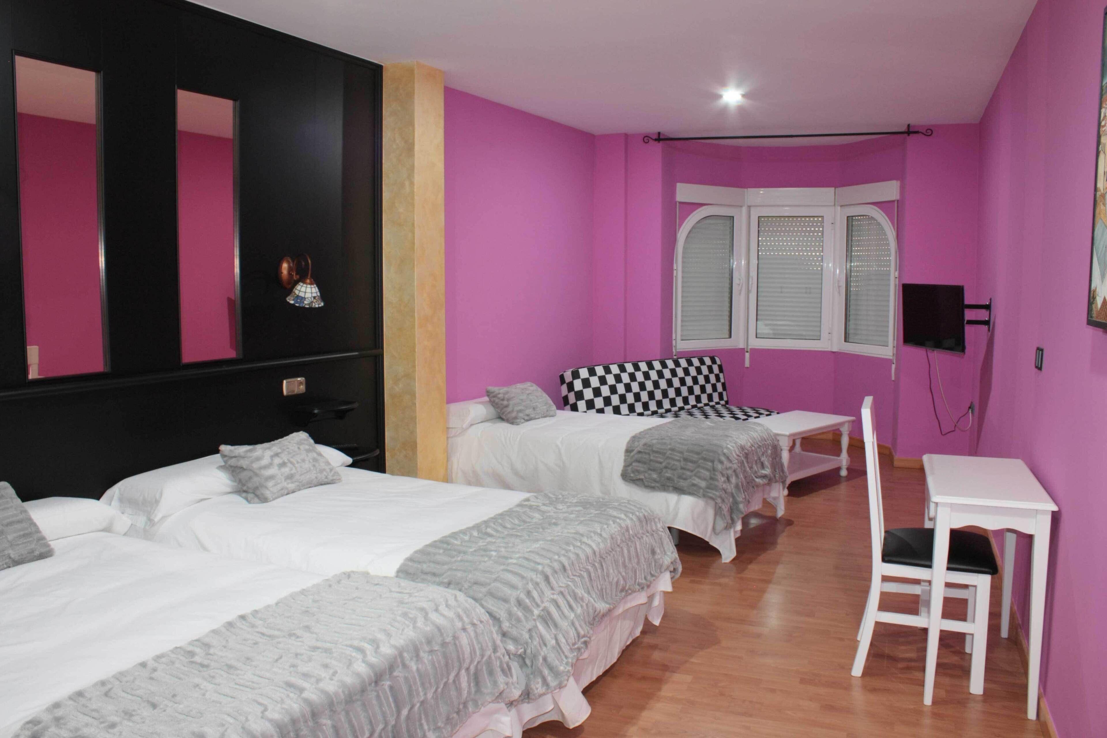 superior room | desk, free wifi, bed sheets, wheelchair access