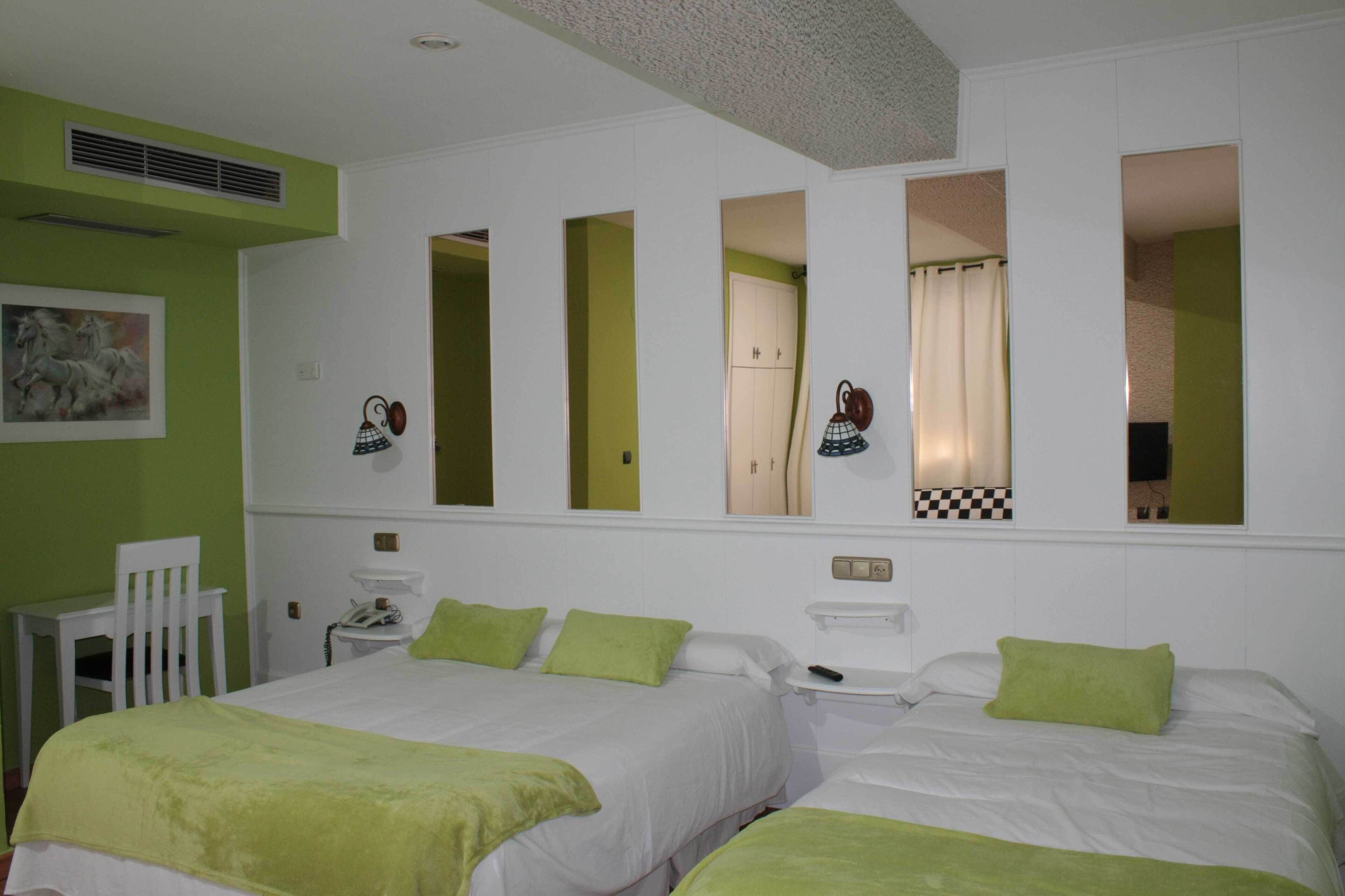 superior room | desk, free wifi, bed sheets, wheelchair access