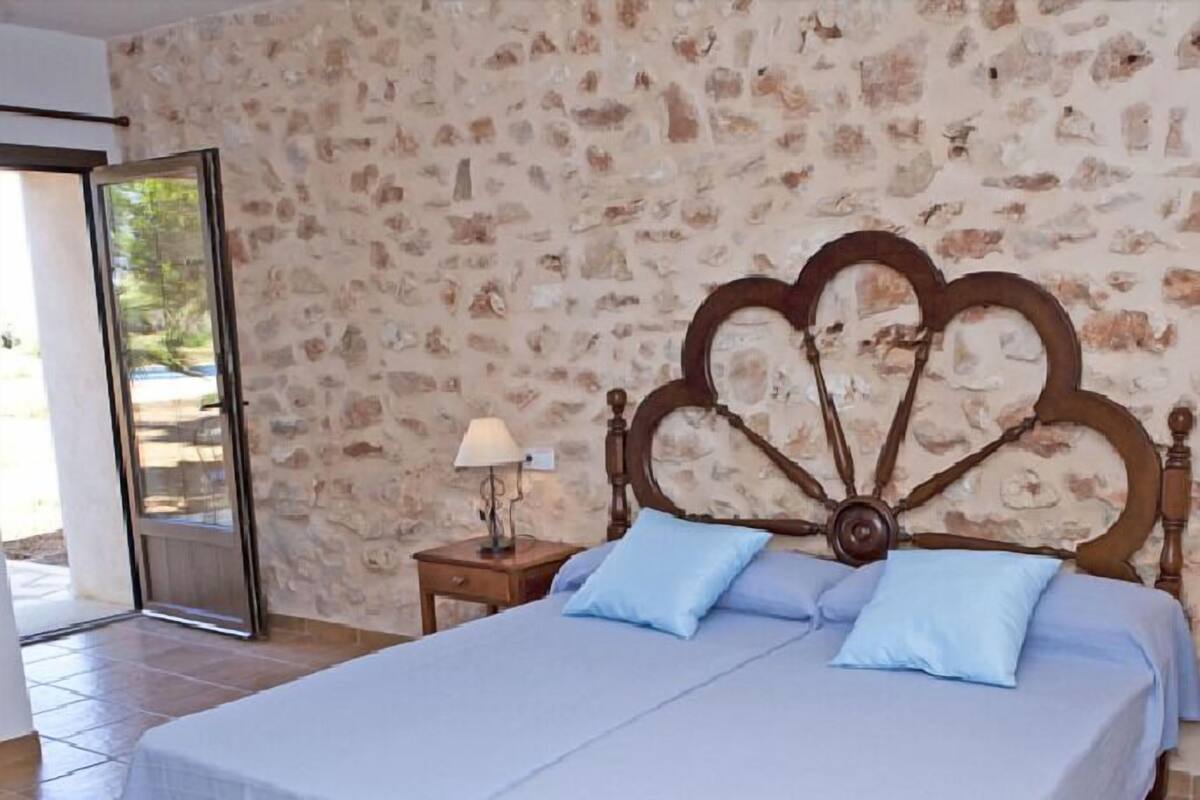 Double Room, Balcony (Azul) | Desk, laptop workspace, soundproofing, WiFi (free)